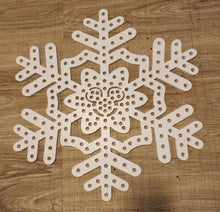 Load image into Gallery viewer, Snowflake even counts 4 flake set